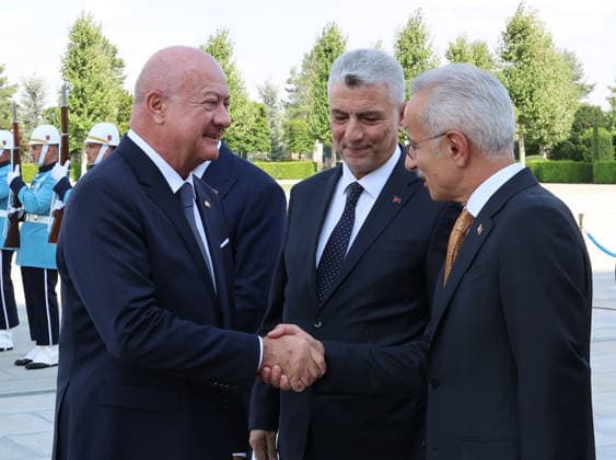 Erdogan - Stocker meeting in Ankara ANKARA, TURKIYE - AUGUST 10: (----EDITORIAL USE ONLY - MANDATORY CREDIT - TURKISH PRESIDENCY MURAT CETINMUHURDAR HANDOUT - NO MARKETING NO ADVERTISING CAMPAIGNS - DISTRIBUTED AS A SERVICE TO CLIENTS----) Austrian Chancellor Christian Stocker shakes hand with Turkish Minister of Transport and Infrastructure, Abdulkadir Uraloglu ahead of his meeting with Turkish President Recep Tayyip Erdogan during an official ceremony in Ankara, Turkiye on August 10, 2026. TUR Presidency Murat Cetinmuhurdar Anadolu Ankara Turkey. Editorial use only. Please get in touch for any other usage.  Copyright: x2026xAnadoluxTURxPresidency xMuratxCetinmuhurdarx