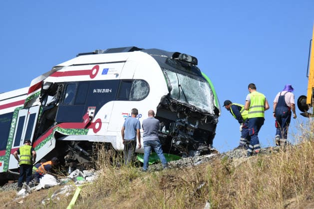 260810_PXL_train accident Two days after the accident, the electric train is still standing at the same place of the collision, in Skrinjari, Croatia, on August 10. 2026. Employees of Croatian Railwayss, assisted by employees of the KonÄar company - electric vehicles, are making every effort to lift the electric train and create conditions for it to be towed. It is not yet known when the conditions will be created. On Saturday there was a serious train accident on the Zagreb - Bjelovar line (Sv. Ivan Zabno - Gradec) when a passenger and freight train collided head-on, and tonight the clearing of the accident site began. Croatian Railwayss employees began removing the freight train wagons at midnight, and today, shortly before noon, the mom  DamirxSpehar PIXSELL