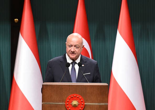 Recep Tayyip Erdogan - Christian Stocker hold joint press conference in Ankara ANKARA, TURKIYE - AUGUST 10: Austrian Chancellor Christian Stocker makes a speech as he holds a joint press conference with Turkish President Recep Tayyip Erdogan (not seen) following their meeting at the Presidential Complex in Ankara, Turkiye, on August 10, 2026. Mehmet Ali Ozcan Anadolu Ankara Turkey. Editorial use only. Please get in touch for any other usage.  Copyright: x2026xAnadoluxMehmetxAlixOzcanx