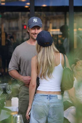 Glen Powell and his girlfriend Michelle Randolph are spotted at a hotel in Paris, France Featuring: Glen Powell, Michelle Randolph Where: Paris, France When: 10 Aug 2026 Credit: Jasmine Aissaoui INSTARimages EDITORIAL USE ONLY. NOT FOR USE BY NEWSPAPERS BASED IN THE UK. Copyright: xx instar55908464