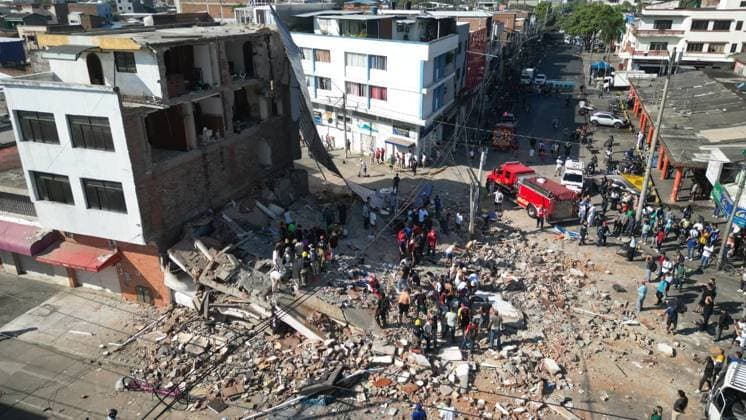 7.1-Magnitude Earthquake in Colombia Santiago de Cali, Colombia August 10, 2026 Aerial view of the collapse of the Molina Rosa motel in southern Cali Photos by Juan Pablo Rueda, EL Tiempo EDITORIAL USE ONLY  Copyright: xGDA ElxTiempo Colombia-xTodosxlosxderechosxreservados.xProhibidoxelxusoxoxreproducci&oacute;nxdexestaximagenxenxColombiax JuanxPabloxRuedax etcpic098765
