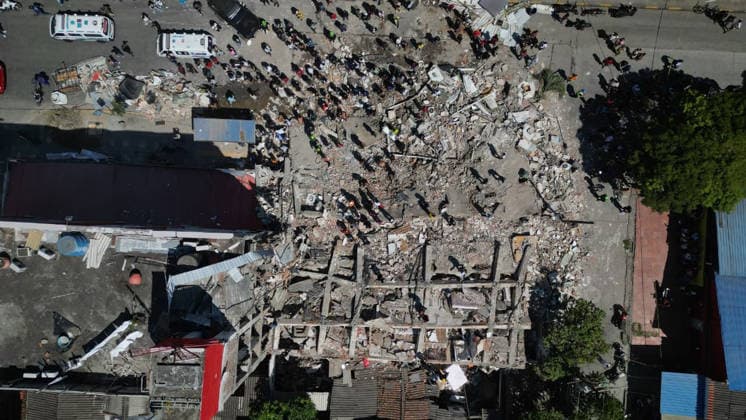 7.1-Magnitude Earthquake in Colombia Santiago de Cali, Colombia August 10, 2026 Aerial view of the collapse of the Molina Rosa motel in southern Cali Photos by Juan Pablo Rueda, EL Tiempo EDITORIAL USE ONLY  Copyright: xGDA ElxTiempo Colombia-xTodosxlosxderechosxreservados.xProhibidoxelxusoxoxreproducci&oacute;nxdexestaximagenxenxColombiax JuanxPabloxRuedax etcpic098769
