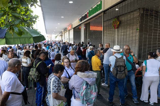 August 10, 2026, Medellin, Antioquia, Colombia: People gather outside buildings and streets in medellin after a 7,4 Earthquake that struck Colombia on August 10, 2026. Medellin Colombia - ZUMAvp1_ 20260810_zia_vp1_027 Copyright: xJuanxJosexPatinox