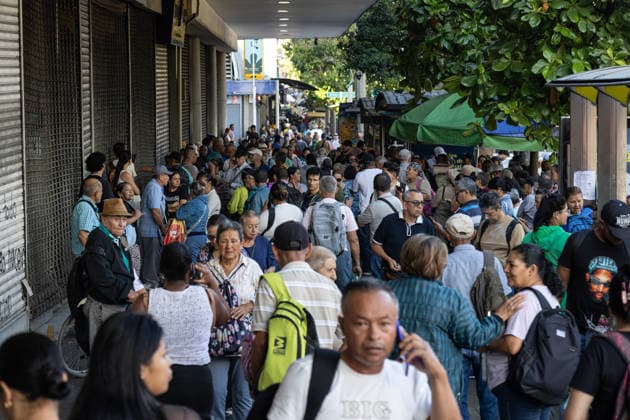 August 10, 2026, Medellin, Antioquia, Colombia: People gather outside buildings and streets in medellin after a 7,4 Earthquake that struck Colombia on August 10, 2026. Medellin Colombia - ZUMAvp1_ 20260810_zia_vp1_026 Copyright: xJuanxJosexPatinox