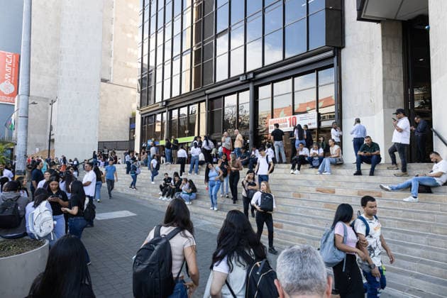 August 10, 2026, Medellin, Antioquia, Colombia: People gather outside buildings and streets in medellin after a 7,4 Earthquake that struck Colombia on August 10, 2026. Medellin Colombia - ZUMAvp1_ 20260810_zia_vp1_018 Copyright: xJuanxJosexPatinox