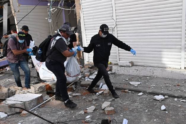 111 killed, 87 injured as magnitude 7.4 earthquake strikes Colombia PEREIRA, COLOMBIA - AUGUST 10: Forensic personnel and police carry the body of a victim through an area damaged by a powerful earthquake that struck Colombia, killing at least 18 people, on August 10, 2026 in Pereira, Colombia. Preliminary reports indicate that several structures collapsed, buildings and roads were damaged, and some public services were temporarily disrupted. Hospitals activated emergency plans to treat the injured, while technical teams began assessing damaged buildings as authorities warned residents to avoid unsafe structures and remain alert for aftershocks. Alexis Munera Anadolu Pereira Colombia. Editorial use only. Please get in touch for any other  Copyright: x2026xAnadoluxAlexisxMunerax