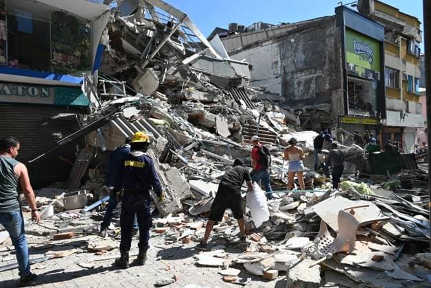 111 killed, 87 injured as magnitude 7.4 earthquake strikes Colombia PEREIRA, COLOMBIA - AUGUST 10: Residents and rescue workers carry out search, rescue and evacuation operations after a powerful earthquake struck Colombia, killing at least 18 people and causing widespread damage in Pereira, on August 10, 2026 in Pereira, Colombia. Preliminary reports indicate that several structures collapsed, buildings and roads were damaged, and some public services were temporarily disrupted. Hospitals activated emergency plans to treat the injured, while technical teams began assessing damaged buildings as authorities warned residents to avoid unsafe structures and remain alert for aftershocks. Alexis Munera Anadolu Pereira Colombia. Editorial use on  Copyright: x2026xAnadoluxAlexisxMunerax
