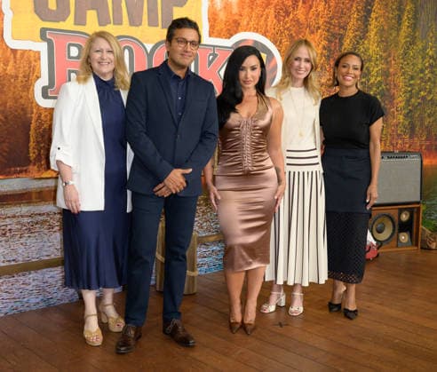 BURBANK, USA, August 10, 2026—Debra O Connell, Asad Ayaz, Demi Lovato, Dana Walden and Ayo Davis at the world premiere of Disney’s *Camp Rock 3* at the Walt Disney Studio Lot. Photo by Paul Smith, Featureflash 458817, August 10, 2026, Burbank, CA  Copyright: xPaulxSmithx xFeaturesxFlashx xStarfacex STAR_458817_049