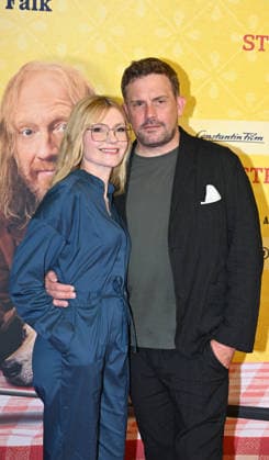 Sebastian Bezzel mit Ehefrau Johanna-Christine Gehlen - Weltpremiere Steckerlfischfiasko Mathaeser Filmpalast in Muenchen - 10.August 2026 *** Sebastian Bezzel with his wife Johanna Christine Gehlen at the world premiere of *Steckerlfischfiasko* at the Mathaeser Filmpalast in Munich on August 10, 2026