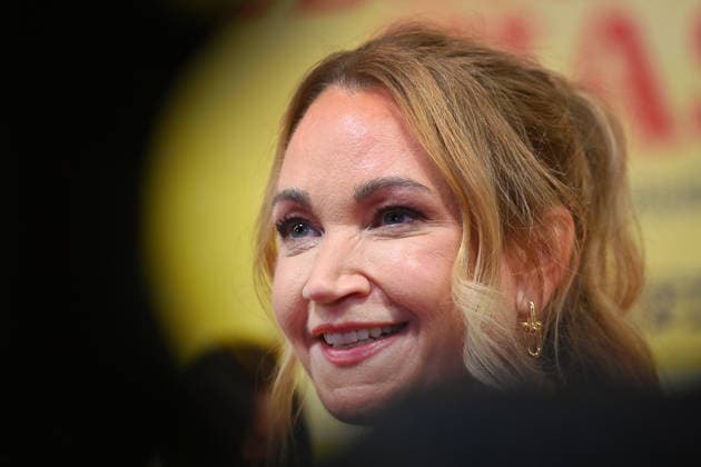 Lisa Maria POTTHOFF (Schauspielerin), Einzelbild,angeschnittenes Einzelmotiv,Portraet,Portrait,Porträt. Weltpremiere STECKERLFISCHFIASKO am 10.08.20226 im Mathaeser Kino in Muenchen. Roter Teppich,Red Carpet. *** Lisa Maria POTTHOFF, actress; single image, cropped close-up, portrait; World Premiere of *STECKERLFISCHFIASKO* on August 10, 2022, at the Mathaeser Kino in Munich; Red Carpet
