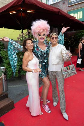 Claudia Obert, Olivia Jones, Julian F. M. Stöckel bei KATJA™S LUCKY NUMBER 30 - KATJA KRASAVICE FEIERT IHREN 30. GEBURTSTAG im Ballhaus Berlin in Berlin am 10.08.2026 *** Claudia Obert, Olivia Jones, and Julian F. M. Stöckel at KATJA™ S LUCKY NUMBER 30: KATJA KRASAVICE CELEBRATES HER 30TH BIRTHDAY at Ballhaus Berlin in Berlin on August 10, 2026