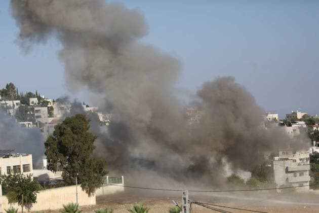 House Destroyed in Tell, West Bank TELL, WEST BANK AUGUST 11, 2026: Smoke rises after a house was destroyed in the town of Tell, west of Nablus, in the occupied West Bank, on August 11, 2026. West Bank Copyright: x xNedalxShtiehx xJNAxPressx
