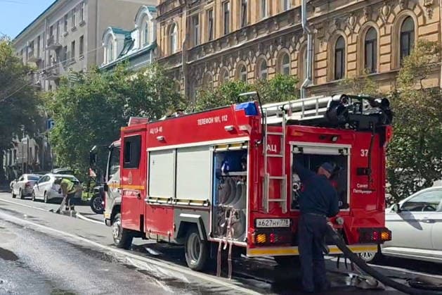 RUSSIA, ST PETERSBURG - AUGUST 11, 2026: A fire truck responds to the Vyborgsky Palace of Culture. Video screen grab. Best quality available. Yulia Andreyeva TASS  96033728