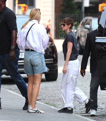 Kristen Stewart and Dylan Meyer out in New York Actress Kristen Stewart and her wife partner Dylan Meyer are smiling and enjoying to be together in New York, NY on August 11, 2026. Photo by Dylan Travis ABACAPRESS.COM New York NY  Copyright: xDylanxTravis ABACAx