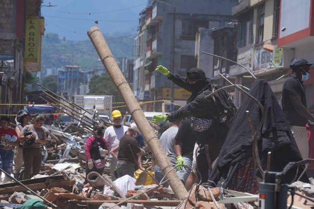 Rescuers search for survivors in Colombia s Pereira after earthquake PEREIRA, COLOMBIA Ñ AUGUST 11: People walk through the streets of Pereira, Colombia, a day after a powerful 7.4-magnitude earthquake struck western Colombia on Monday, August 10. Residents assess the aftermath as emergency crews continue responding to damage caused by the earthquake in Pereira, Colombia on August 11,2026. Juancho Torres Anadolu Pereira Colombia. Editorial use only. Please get in touch for any other usage.  Copyright: x2026xAnadoluxJuanchoxTorresx