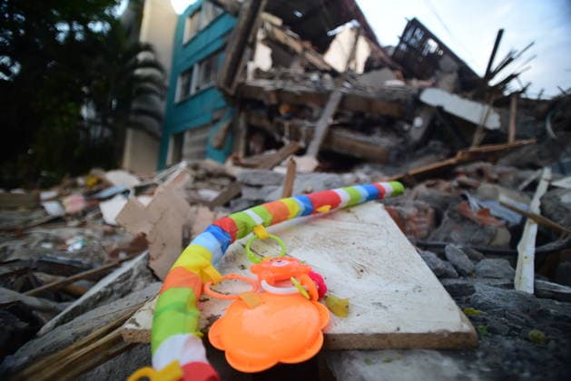 Cali continues search and rescue operations among the rubble after the earthquake CALI, COLOMBIA - AUGUST 11: Members of rescue organizations continue search operations among the rubble following the earthquake that struck the city of Cali, Colombia, on August 11, 2026. With the support of drones equipped with thermal cameras and specialized canine units, emergency teams are working to detect possible signs of life beneath the collapsed structures. Edwin Rodriguez Pipicano Anadolu Cali Colombia. Editorial use only. Please get in touch for any other usage.  Copyright: x2026xAnadoluxEdwinxRodriguezxPipicanox