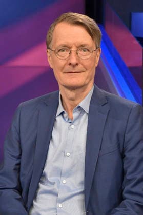 Karl Lauterbach in der ARD-Talkshow maischberger im Studio Berlin Adlershof. Berlin, 11.08.2026 *** Karl Lauterbach on the ARD talk show *maischberger* at the studio in Berlin-Adlershof, Berlin, August 11, 2026 Foto:xM.xBehrensx xFuturexImagex maischberger1108_6832