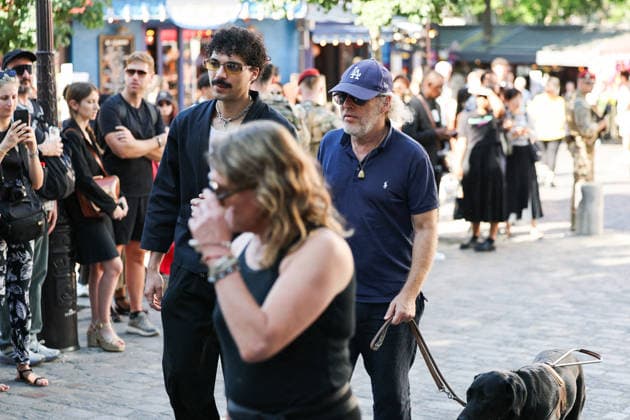 French DJ Kavinsky Funeral in Montmartre - Paris Guests arriving to the funeral ceremony for French DJ Vincent Belorgey, better known by his stage name Kavinsky at Saint-Pierre-de-Montmartre Church, perched atop Montmartre hill in the 18th arrondissement of Paris, France on August 12, 2026. Photo by Raphael Lafargue ABACAPRESS.COM Paris Ile-de-France France  Copyright: xLafarguexRaphael ABACAx