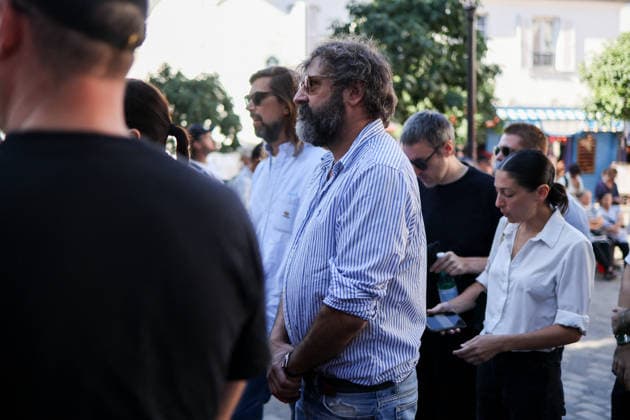 French DJ Kavinsky Funeral in Montmartre - Paris Quentin Dupieux arriving to the funeral ceremony for French DJ Vincent Belorgey, better known by his stage name Kavinsky at Saint-Pierre-de-Montmartre Church, perched atop Montmartre hill in the 18th arrondissement of Paris, France on August 12, 2026. Photo by Raphael Lafargue ABACAPRESS.COM Paris Ile-de-France France  Copyright: xLafarguexRaphael ABACAx