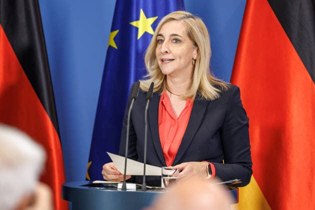 Pressekonferenz mit Bundesministerin Nina Warken und Bundesminister Alexander Dobrindt zur Reform des Rechts der Nachrichtendienste im Bundeskanzleramt in Berlin am 12. August 2026. Bundesministerin Nina Warken spricht zu den Anwesenden. Berlin Berlin Deutschland Kanzleramt *** Press conference with Federal Minister Nina Warken and Federal Minister Alexander Dobrindt on the reform of intelligence service law at the Federal Chancellery in Berlin on August 12, 2026. Federal Minister Nina Warken addresses those in attendance. Berlin, Berlin, Germany, Federal Chancellery