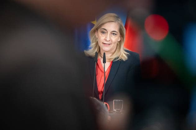 Nina Warken, Bundesministerin für besondere Aufgaben, Chefin des Bundeskanzleramtes und Beauftragte der Bundesregierung für die Nachrichtendienste des Bundes, während der Pressekonferenz im Kanzleramt;Pressekonferenz zur Reform des Rechts der Nachrichtendienste im Bundeskanzleramt, Berlin Berlin Deutschland Bundeskanzleramt *** Nina Warken, Federal Minister for Special Tasks, Head of the Federal Chancellery, and Federal Government Commissioner for the Federal Intelligence Services, during a press conference at the Federal Chancellery on the reform of intelligence service legislation, Berlin, Germany, Federal Chancellery