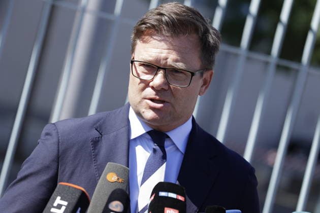 Pressekonferenz nach Kabinettssitzung, Carsten Schneider, Bundesminister für Umwelt, Klimaschutz, Naturschutz und nukleare Sicherheit , Deutschland, Berlin, Bundeskanzleramt, Das Bundeskabinett befasst sich in seiner 55. Sitzung am 12. August 2026 unter anderem mit dem Gesetzentwurf zur Einführung einer Frühstartrente. *** Press Conference Following the Cabinet Meeting, Carsten Schneider, Federal Minister for the Environment, Climate Action, Nature Conservation, and Nuclear Safety, Germany, Berlin, Federal Chancellery, At its 55th meeting on August 12, 2026, the Federal Cabinet will address, among other things, the draft bill to introduce an early retirement pension