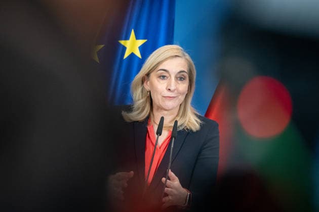 Nina Warken, Bundesministerin für besondere Aufgaben, Chefin des Bundeskanzleramtes und Beauftragte der Bundesregierung für die Nachrichtendienste des Bundes, während der Pressekonferenz im Kanzleramt;Pressekonferenz zur Reform des Rechts der Nachrichtendienste im Bundeskanzleramt, Berlin Berlin Deutschland Bundeskanzleramt *** Nina Warken, Federal Minister for Special Tasks, Head of the Federal Chancellery, and Federal Government Commissioner for the Federal Intelligence Services, during a press conference at the Federal Chancellery on the reform of intelligence service legislation, Berlin, Germany, Federal Chancellery