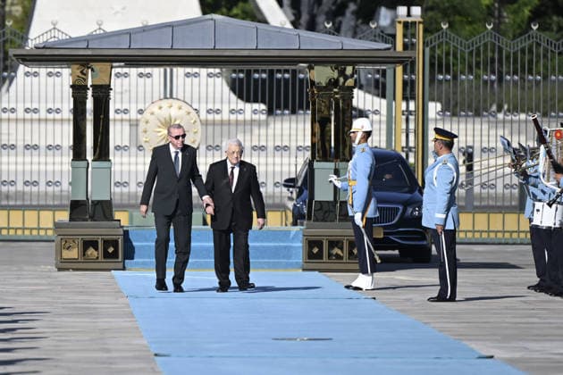 Recep Tayyip Erdogan - Mahmoud Abbas meeting in Ankara ANKARA, TURKIYE - AUGUST 12 : Turkish President Recep Tayyip Erdogan welcomes Palestinian President Mahmoud Abbas with an official ceremony at the Presidential Complex during his official visit to Ankara, Turkiye on August 12, 2026. Dogukan Keskinkilic Anadolu Ankara Turkey. Editorial use only. Please get in touch for any other usage.  Copyright: x2026xAnadoluxDogukanxKeskinkilicx