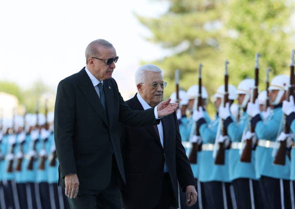 Recep Tayyip Erdogan - Mahmoud Abbas meeting in Ankara ANKARA, TURKIYE - AUGUST 12: (----EDITORIAL USE ONLY - MANDATORY CREDIT - TURKISH PRESIDENCY MURAT KULA HANDOUT - NO MARKETING NO ADVERTISING CAMPAIGNS - DISTRIBUTED AS A SERVICE TO CLIENTS----) Turkish President Recep Tayyip Erdogan welcomes Palestinian President Mahmoud Abbas with an official ceremony at the Presidential Complex during his official visit to Ankara, Turkiye, on August 12, 2026. TUR Presidency Murat Kula Handout Anadolu Ankara Turkey. Editorial use only. Please get in touch for any other usage.  Copyright: x2026xAnadoluxTURxPresidency xMuratxKulax xHandoutx