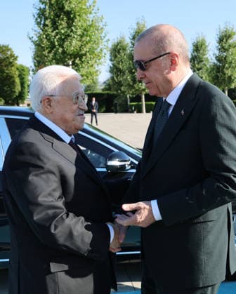Recep Tayyip Erdogan - Mahmoud Abbas meeting in Ankara ANKARA, TURKIYE - AUGUST 12: (----EDITORIAL USE ONLY - MANDATORY CREDIT - TURKISH PRESIDENCY MURAT CETINMUHURDAR HANDOUT - NO MARKETING NO ADVERTISING CAMPAIGNS - DISTRIBUTED AS A SERVICE TO CLIENTS----) Turkish President Recep Tayyip Erdogan welcomes Palestinian President Mahmoud Abbas with an official ceremony at the Presidential Complex during his official visit to Ankara, Turkiye, on August 12, 2026. TUR Presidency Murat Cetinmuhurdar Handout Anadolu Ankara Turkey. Editorial use only. Please get in touch for any other usage.  Copyright: x2026xAnadoluxTURxPresidencyx MuratxCetinmuhurdarx xHandoutx