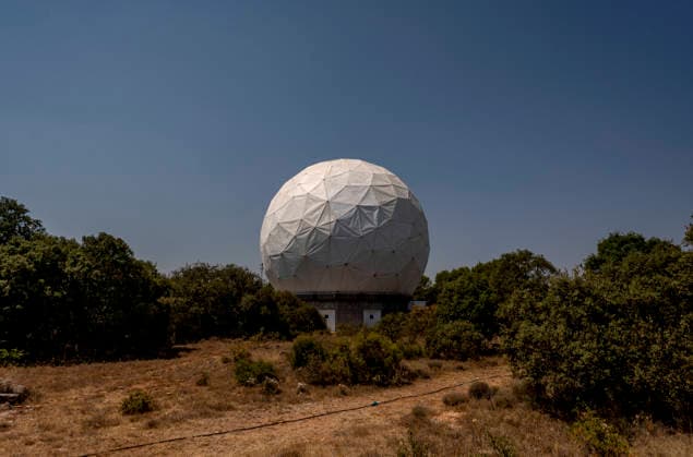 The Yebes Observatory in Guadalajara will serve as the official observation site for the 2026 total solar eclipse. A general view of one of the antennas during the official observation of the total solar eclipse at the Yebes Observatory on August 12, 2026, in Yebes, Guadalajara, Castilla-La Mancha, Spain. This is the first total solar eclipse visible from the Iberian Peninsula in over a century. The path of totality crosses Spain from west to east and passes through numerous provincial capitals, from which observers will be able to witness the first event of the so-called trio of eclipses, since on August 2, 2027, another total eclipse will cross Spain, and on January 26, 2028, an annular eclipse will occur. Yebes, SPAIN Yebes, SPAIN Spa  Copyright: xAlbertoxOrtegax 7711314