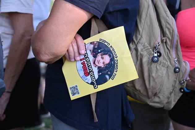 Protest Marks 900 Days Since the Abduction of Heymanot Kasau TEL AVIV, ISRAEL AUGUST 12, 2026: Protesters gather outside the offices of the Israel Security Agency (Shin Bet) to mark 900 days since the abduction of Heymanot Kasau in Tel Aviv, Israel, August 12, 2026. Demonstrators call for answers from the authorities and renewed efforts in the ongoing search for Kasau, whose disappearance remains unresolved. Tel Aviv Israel Copyright: x xPaulinaxPatimerx xJNAxPressx