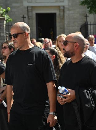 Rim K: Vincent Belorgey (aka Kavinsky) leaves his funeral at the Church of Saint Pierre de Montmartre on August 12, 2026. Christian Liewig, Bestimage. Funeral of Vincent Belorgey (aka Kavinsky) at the Church of Saint Pierre de Montmartre on August 12, 2026, Paris, France  Copyright: xChristianxLiewigx xBestimagexChristianxLiewigx xBestimagex