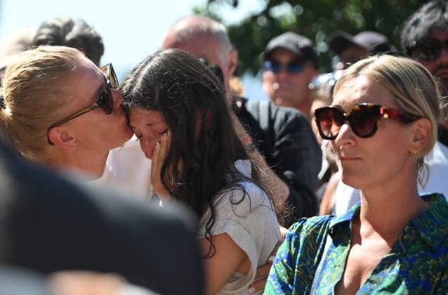 Family and loved ones: The funeral procession of Vincent Belorgey, also known as Kavinsky, leaving the Church of Saint Pierre de Montmartre on August 12, 2026. Christian Liewig, Bestimage. Funeral of Vincent Belorgey, also known as Kavinsky, at the Church of Saint Pierre de Montmartre on August 12, 2026, Paris, France  Copyright: xChristianxLiewigx xBestimagexChristianxLiewigx xBestimagex