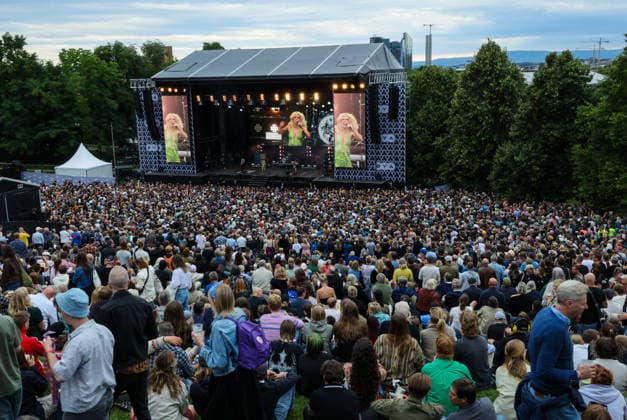 oya 2026 Oslo 20260812. Folk pa oyafestivalen. Her spiller Amyl and the Sniffers australsk pubrock og punk i Toyenparken i Oslo. Foto: Geir Olsen NTB Oslo Norge oBgejGMnd18 EDITORIAL USE ONLY Ref:_ENToBgejGMnd18.jpg *** oya 2026 Oslo 20260812 People at the Oya Festival Here, Amyl and the Sniffers are playing Australian pub rock and punk in Toyenparken in Oslo Photo: Geir Olsen, NTB, Oslo, Norway oBgejGMnd18 EDITORIAL USE ONLY Ref ENToBgejGMnd18 jpg  Copyright: xGeirxOlsenx xNTBx
