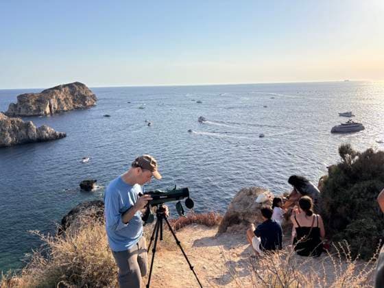RECORD DATE NOT STATED MALLORCA, SPANIEN 20260812 Människor inväntar solförmörkelsen vid Mirador Del Canon i Santa Posa pa Mallorca. MALLORCA SPANIEN x10510x *** MALLORCA, SPAIN 20260812 People await the solar eclipse at Mirador Del Canon in Santa Posa, Mallorca MALLORCA SPAIN x10510x  Copyright: xMariannexAhleniusx xTTx xkodx10510x SOLFÖRMÖRKELSE MALLORCA 9dGwIX3rW3Y