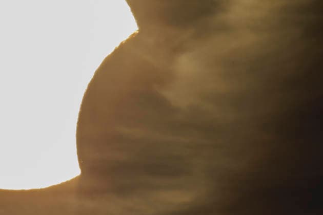 Partielle Sonnenfinsternis, aufgenommen in Berlin, 12.08.2026. Berlin Deutschland *** Partial solar eclipse, photographed in Berlin, August 12, 2026, Berlin, Germany Copyright: xFlorianxGaertnerx