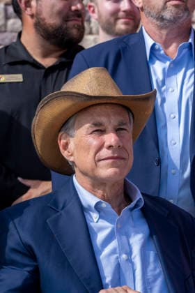August 12, 2026, San Marcos, Tx, United States: Texas Governor GREG ABBOTT donsa cowboy hat while speaking at the opening of another 76,000 square foot Buc-ee s convenience store in San Marcos, Texas on August 12, 2026. The store features beaver-themed merchandise, lots of food choices and 124 gas pumps. San Marcos United States  - ZUMAd150 20260812_znp_d150_007 Copyright: xBobxDaemmrichx