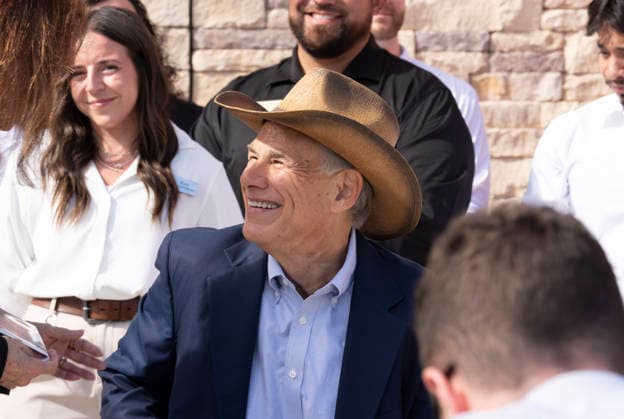 August 12, 2026, San Marcos, Tx, United States: Texas Governor GREG ABBOTT dons a cowboy hat as he speaks during the opening of another 76,000 square foot Buc-ee s convenience store in San Marcos, Texas on August 12, 2026. The store features beaver-themed merchandise, lots of food choices and 124 gas pumps. San Marcos United States  - ZUMAd150 20260812_znp_d150_003 Copyright: xBobxDaemmrichx