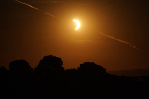 Die Sonnenfinsternis über Büttelborn in Südhessen - 12.08.2026 Büttelborn: Partielle Sonnenfinsternis in Südhessen *** The Solar Eclipse Over Büttelborn in Southern Hesse, August 12, 2026—Büttelborn: Partial Solar Eclipse in Southern Hesse