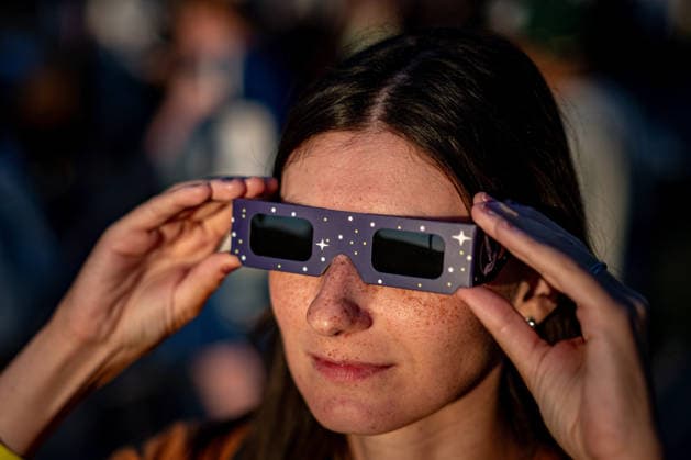 Partial solar eclipse in Czech Republic OSTRAVA, CZECH REPUBLIC - AUGUST 12: People, wearing protective eclipse glasses, observe a partial solar eclipse at Planetarium Ostrava in Ostrava, Czech Republic, on August 12, 2026. Lukas Kabon Anadolu Ostrava Czech Republic. Editorial use only. Please get in touch for any other usage.  Copyright: x2026xAnadoluxLukasxKabonx