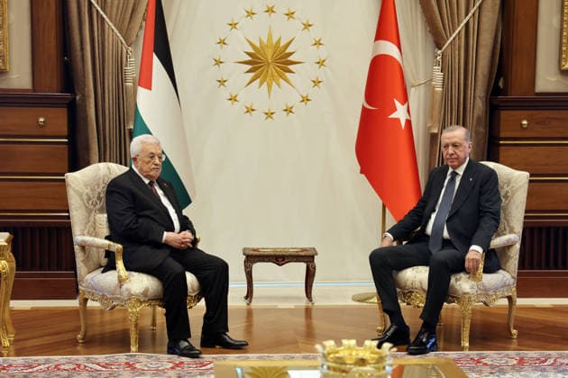 Mahmoud Abbas Meets Turkish President Recep Tayyip Erdogan in Ankara Palestinian President Mahmoud Abbas meets with Turkish President Recep Tayyip Erdogan in Ankara, Turkey, on August 12, 2026. Photo by Thaer Ganaim apaimages Ankara Ankara Turkey 120826_Turkey_PPO_00(10) Copyright: xapaimagesxThaerxGanaimx xapaimagesx
