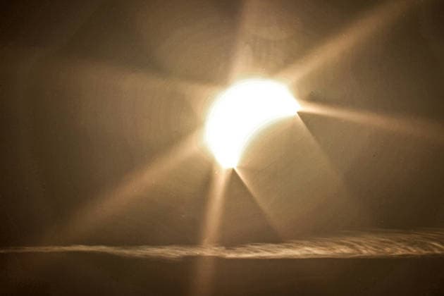 Sonnenfinsternis am 12. August 2026 Die partielle Sonnenfinsternis gegen 20 Uhr MESZ über dem Essener Ruhrtal Essen Nordrhein-Westfalen Deutschland *** Solar Eclipse on August 12, 2026: The partial solar eclipse will occur around 8:00 p.m. CEST over the Ruhr Valley in Essen, North Rhine-Westphalia, Germany