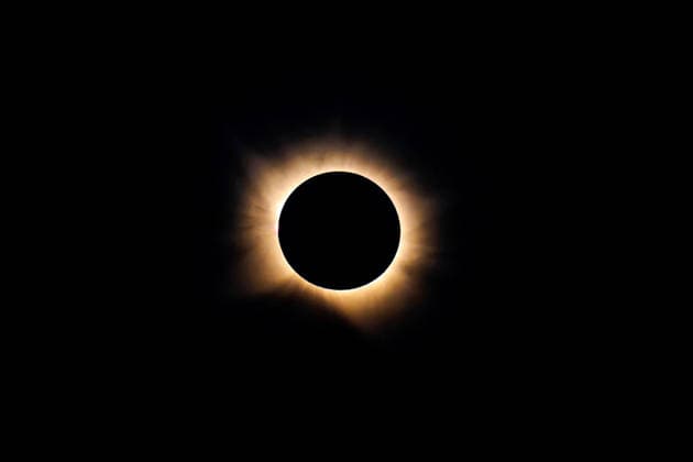 Total Solar Eclipse in Spain BUITRAGO DEL LOZOYA, SPAIN - AUGUST 12: Thousands of people gather to observe a total solar eclipse over the Madrid town of Buitrago del Lozoya, Spain, on August 12, 2026. The rare astronomical event captivated millions across Spain as the Moon passed in front of the Sun, briefly turning day into darkness. Diego Radames Anadolu Buitrago del lozoya Spain. Editorial use only. Please get in touch for any other usage.  Copyright: x2026xAnadoluxDiegoxRadamesx