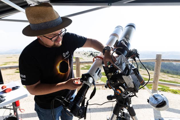 Teruel Observes the 2026 Total Solar Eclipse: Dozens of people during the 2026 total solar eclipse, on August 12, 2026, in Teruel, Aragon, Spain. This is the first total solar eclipse visible from the Iberian Peninsula in over a century. The path of totality crosses Spain from west to east and passes through numerous provincial capitals, from which observers will be able to catch a glimpse of the first event in the so-called trio of eclipses, since on August 2, 2027, another total eclipse will cross Spain, and on January 26, 2028, an annular eclipse will occur. AUGUST 12, 2026 SOLAR ECLIPSE ARAGON JAVALAMBRE Teruel, Aragon Teruel, Aragon, Spain  Copyright: xJavierxEscrichex 7711829