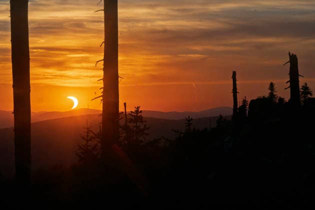 Partial solar eclipse in Tristolicnik, Bohemian Forest, Czech Republic, August 12, 2026. (CTKxPhoto VaclavxPancer) CTKPhotoP2026081207433  CTKPhotoP2026081207433