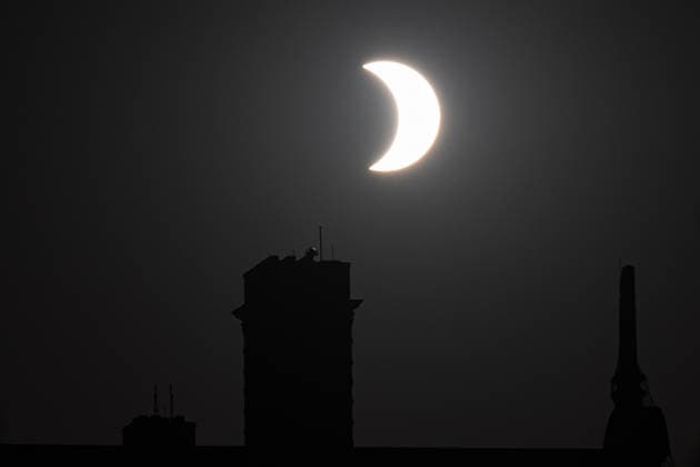 Partial Solar Eclipse observed in London LONDON, UNITED KINGDOM - AUGUST 12: A partial solar eclipse is observed as the Moon passed between the Sun and Earth in London, United Kingdom on August 12, 2026. Rasid Necati Aslim Anadolu London United Kingdom. Editorial use only. Please get in touch for any other usage.  Copyright: x2026xAnadoluxRasidxNecatixAslimx