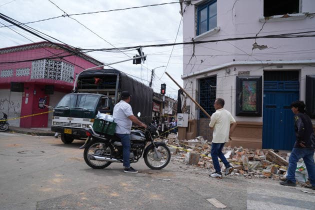 Earthquake Damage in Roldanillo, Colombia ROLDANILLO, COLOMBIA — AUGUST 12: Residents inspect damaged homes and infrastructure in Roldanillo, Valle del Cauca, following the powerful earthquake that struck western Colombia, on August 12, 2026. Communities continue to assess the damage and recover in the aftermath of the tremor. Juancho Torres Anadolu Roldanillo Colombia. Editorial use only. Please get in touch for any other usage.  Copyright: x2026xAnadoluxJuanchoxTorresx