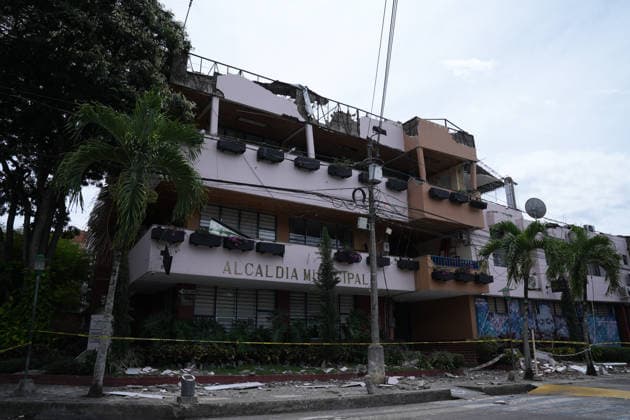 Earthquake Damage in Roldanillo, Colombia ROLDANILLO, COLOMBIA — AUGUST 12: Residents inspect damaged homes and infrastructure in Roldanillo, Valle del Cauca, following the powerful earthquake that struck western Colombia, on August 12, 2026. Communities continue to assess the damage and recover in the aftermath of the tremor. Juancho Torres Anadolu Roldanillo Colombia. Editorial use only. Please get in touch for any other usage.  Copyright: x2026xAnadoluxJuanchoxTorresx