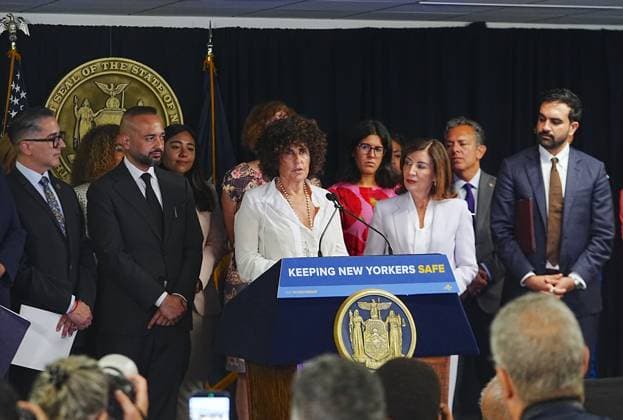 New York officials make an announcement standing up to federal ICE overreach NEW YORK, UNITED STATES- AUGUST 12, 2026: Linda Wolff, who says she was sprayed with a chemical irritant by a masked federal agent, speaks at a press conference to announce new state actions and $7.25 million in emergency legal defense funding to counter federal ICE overreach and assist vulnerable immigrant families on Wednesday, August 12, 2026, in New York City, U.S. Selcuk Acar Anadolu New York United States. Editorial use only. Please get in touch for any other usage.  Copyright: x2026xAnadoluxSelcukxAcarx